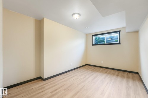 16523 89 Street Nw, Edmonton, AB - Indoor Photo Showing Other Room