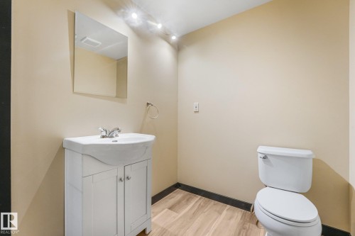 16523 89 Street Nw, Edmonton, AB - Indoor Photo Showing Bathroom