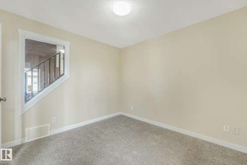 16523 89 Street Nw, Edmonton, AB - Indoor Photo Showing Other Room