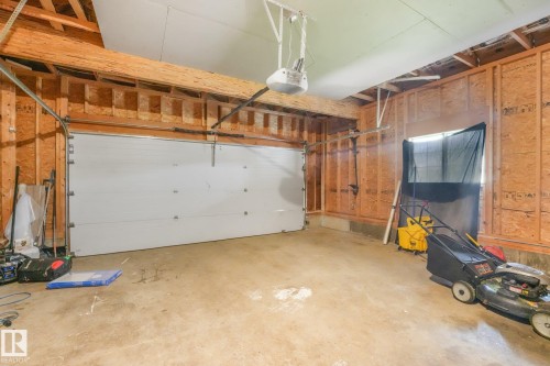 16523 89 Street Nw, Edmonton, AB - Indoor Photo Showing Garage