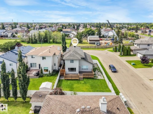 16523 89 Street Nw, Edmonton, AB - Outdoor