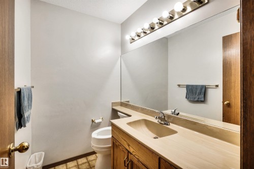 6208 187B Street Nw, Edmonton, AB 