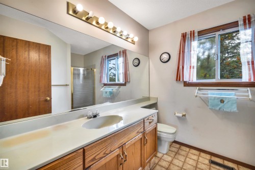 6208 187B Street Nw, Edmonton, AB 