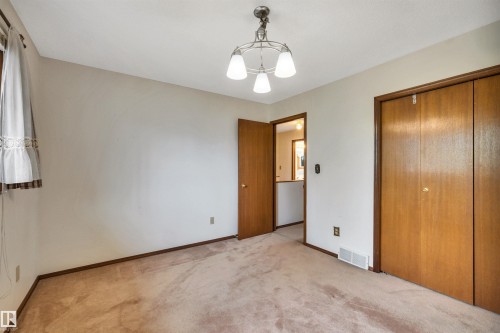 6208 187B Street Nw, Edmonton, AB 