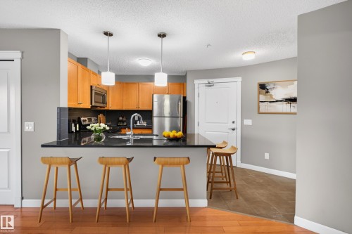 #311 3719 Whitelaw Ln Nw, Edmonton, AB - Indoor Photo Showing Kitchen