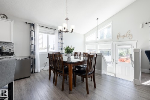 8919 176 Avenue Nw, Edmonton, AB - Indoor Photo Showing Dining Room