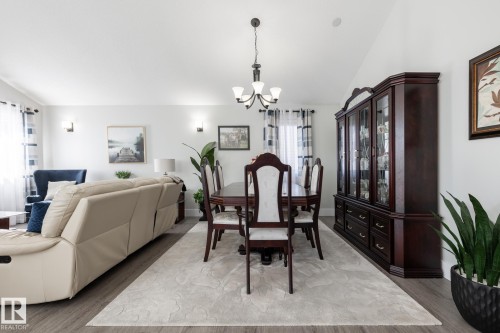 8919 176 Avenue Nw, Edmonton, AB - Indoor
