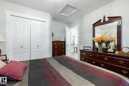 8919 176 Avenue Nw, Edmonton, AB - Indoor Photo Showing Bedroom