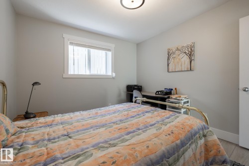 8919 176 Avenue Nw, Edmonton, AB - Indoor Photo Showing Bedroom