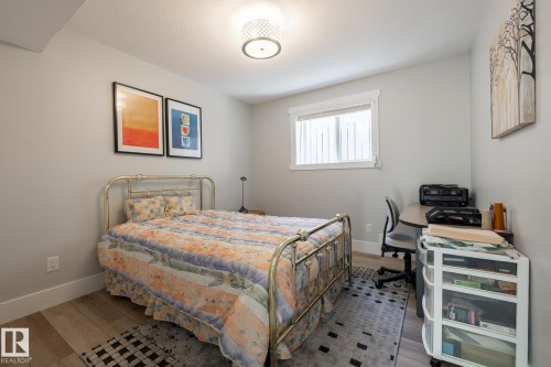 8919 176 Avenue Nw, Edmonton, AB - Indoor Photo Showing Bedroom