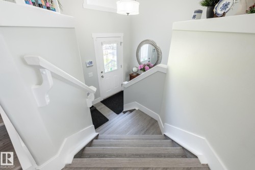 8919 176 Avenue Nw, Edmonton, AB - Indoor Photo Showing Other Room