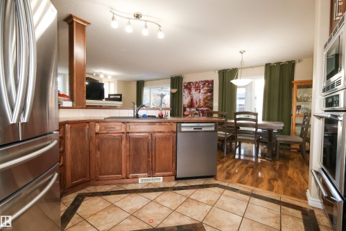 9606 82 Avenue, Morinville, AB 