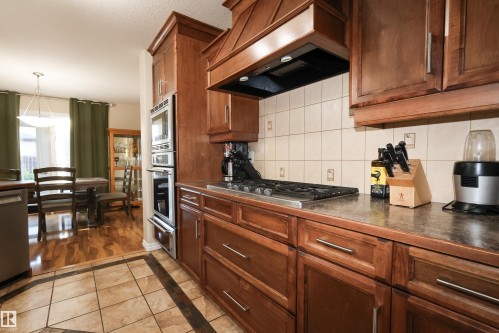 9606 82 Avenue, Morinville, AB 