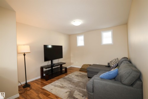 9606 82 Avenue, Morinville, AB 