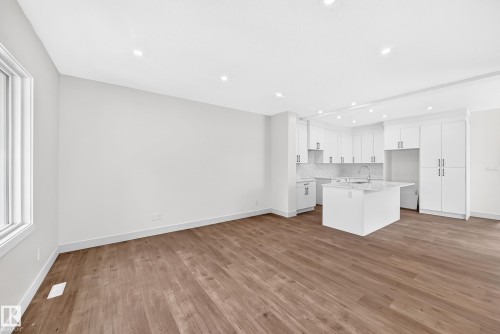 12411 86 Street Nw, Edmonton, AB - Indoor Photo Showing Kitchen