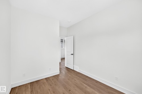 12411 86 Street Nw, Edmonton, AB - Indoor Photo Showing Other Room