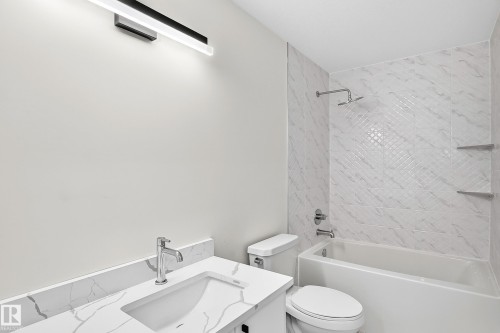 12411 86 Street Nw, Edmonton, AB - Indoor Photo Showing Bathroom