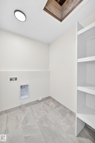 12411 86 Street Nw, Edmonton, AB - Indoor