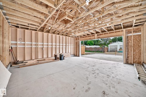12411 86 Street Nw, Edmonton, AB - Indoor