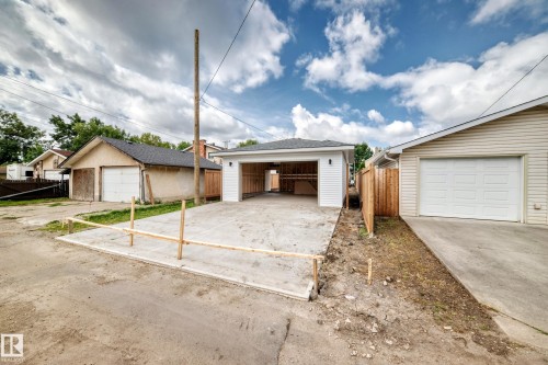 12411 86 Street Nw, Edmonton, AB - Outdoor