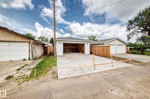 12411 86 Street Nw, Edmonton, AB - Outdoor With Exterior