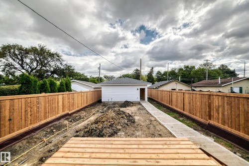 12411 86 Street Nw, Edmonton, AB - Outdoor