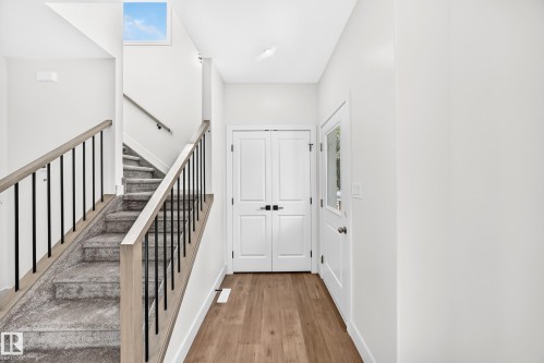 12411 86 Street Nw, Edmonton, AB - Indoor Photo Showing Other Room