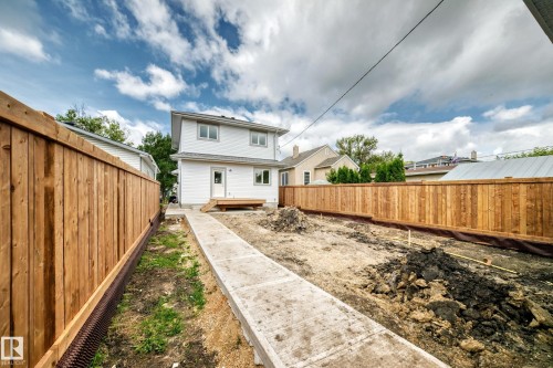 12411 86 Street Nw, Edmonton, AB - Outdoor