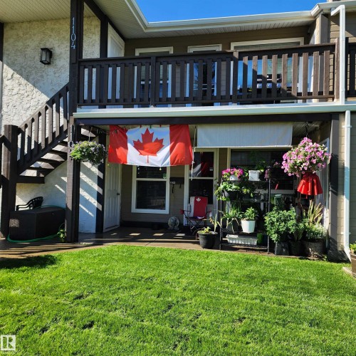1102 Saddleback Road Nw, Edmonton, AB - Outdoor
