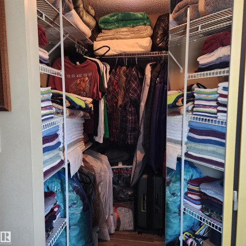 1102 Saddleback Road Nw, Edmonton, AB - Indoor With Storage