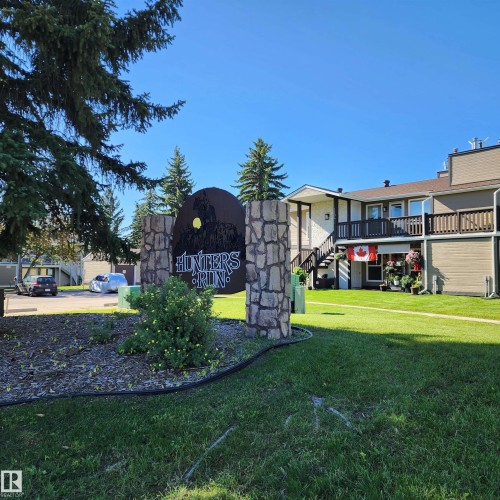 1102 Saddleback Road Nw, Edmonton, AB - Outdoor