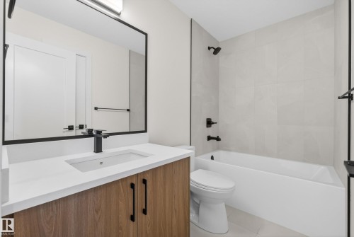 117 Caledon Crescent, Spruce Grove, AB - Indoor Photo Showing Bathroom