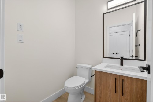 117 Caledon Crescent, Spruce Grove, AB - Indoor Photo Showing Bathroom