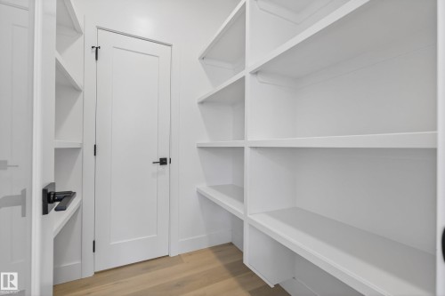 117 Caledon Crescent, Spruce Grove, AB - Indoor With Storage