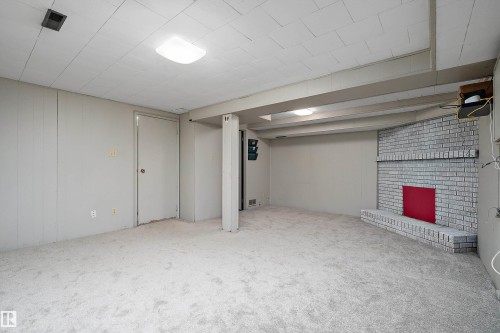 3912 134 Avenue Nw, Edmonton, AB 