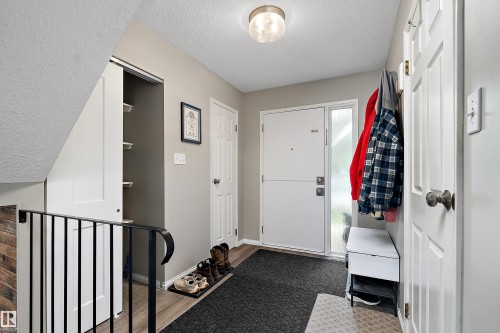 3912 134 Avenue Nw, Edmonton, AB 