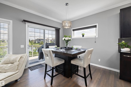 3332 Cutler Crescent Sw, Edmonton, AB - Indoor Photo Showing Dining Room