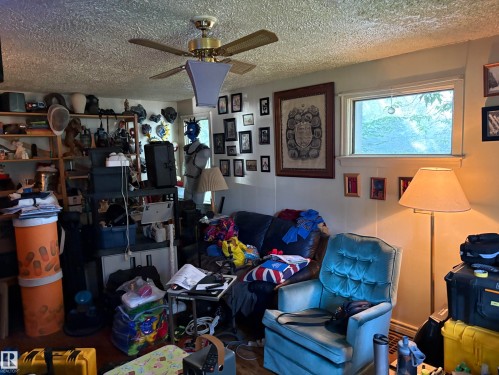 12044 64 Street Nw, Edmonton, AB - Indoor