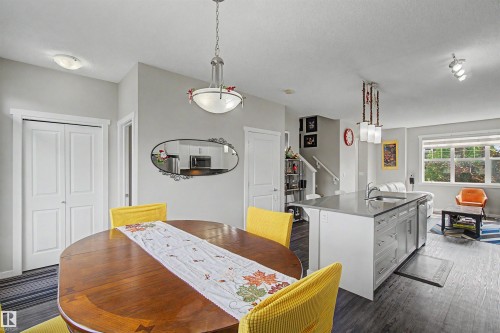 2234 Glenridding Boulevard Sw, Edmonton, AB - Indoor Photo Showing Dining Room