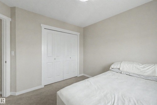 2234 Glenridding Boulevard Sw, Edmonton, AB - Indoor Photo Showing Bedroom