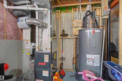2234 Glenridding Boulevard Sw, Edmonton, AB - Indoor Photo Showing Basement