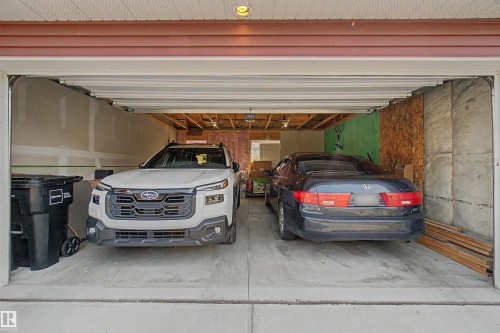 2234 Glenridding Boulevard Sw, Edmonton, AB - Indoor Photo Showing Garage