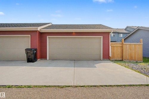 2234 Glenridding Boulevard Sw, Edmonton, AB - Outdoor With Exterior
