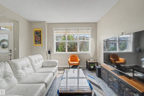 2234 Glenridding Boulevard Sw, Edmonton, AB - Indoor Photo Showing Living Room