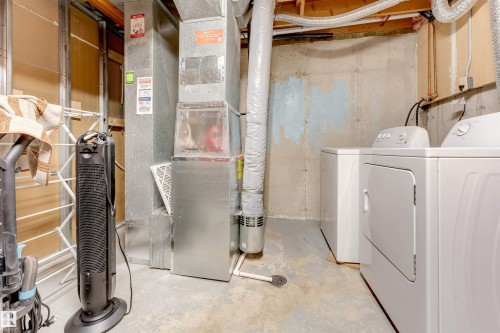 Additional content - #37 1411 Mill Woods Rd E Nw, Edmonton, AB - Indoor Photo Showing Laundry Room