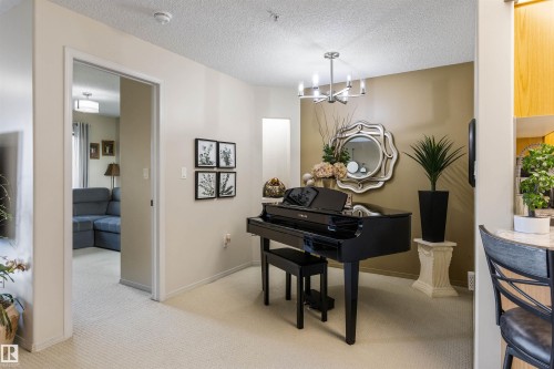 #233 279 Suder Greens Dr Nw, Edmonton, AB - Indoor Photo Showing Other Room