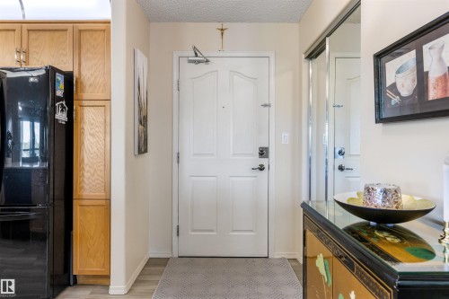#233 279 Suder Greens Dr Nw, Edmonton, AB - Indoor Photo Showing Other Room
