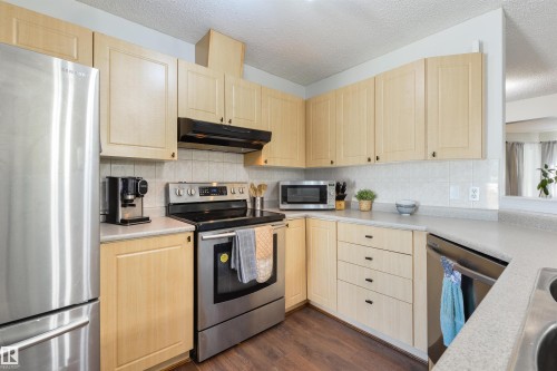 4790 Terwillegar Common Nw, Edmonton, AB - Indoor Photo Showing Kitchen