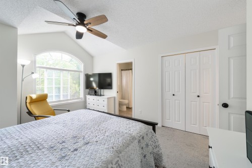 4790 Terwillegar Common Nw, Edmonton, AB - Indoor Photo Showing Bedroom