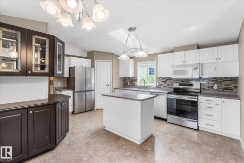 856 53222 Range Road 272, Rural Parkland County, AB - Indoor Photo Showing Kitchen With Upgraded Kitchen